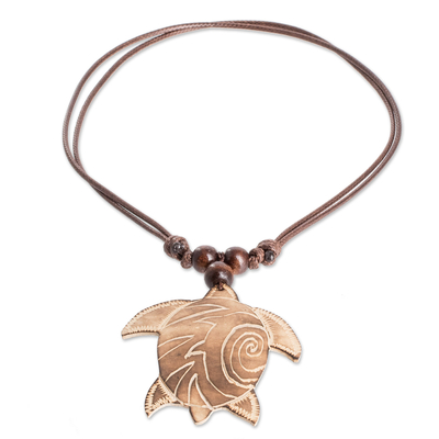 Halskette mit Anhänger aus Holz und Kalebasse - Handgefertigte Halskette mit Kalebassenkürbis und Ridley-Schildkröte