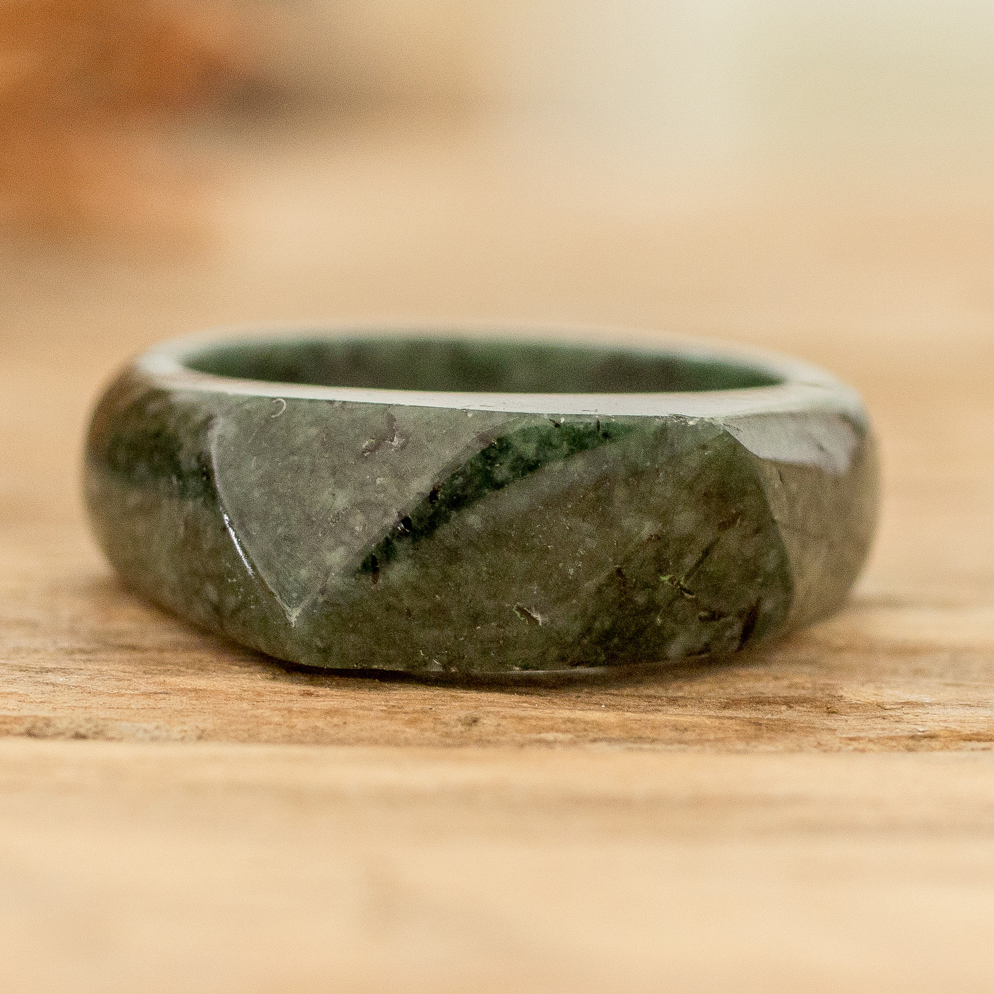 Dark green jade ring sale