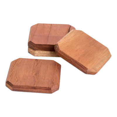 Posavasos de madera, (juego de 4) - Juego de 4 posavasos geométricos de madera de cedro tallados a mano