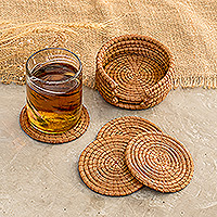 Posavasos de fibra natural, 'Pino refrescante' (juego de 6) - Juego de 6 posavasos de fibra natural hechos a mano en Guatemala