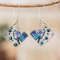 Ohrhänger mit Kristall- und Glasperlen, „Harmonisches blaues Sternbild“ – Ohrhänger mit geometrischen blauen Kristall- und Glasperlen