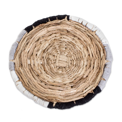 Posavasos de fibras naturales, (par) - Posavasos redondos de fibra natural gris y negro hechos a mano (par)