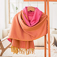 Mantón de algodón, 'Evening Shades' - Mantón de algodón naranja y rosa con flecos hecho a mano
