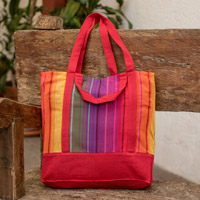 Bolsa de algodón, 'Spring Illusion' - Bolsa de algodón tejida a mano a rayas en tonos rojos de Guatemala