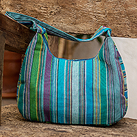 Hobo-Tasche aus Baumwolle, „Magic Lagoon“ – handgewebte gestreifte Baumwoll-Hobo-Tasche in Blau und Grün mit Reißverschluss