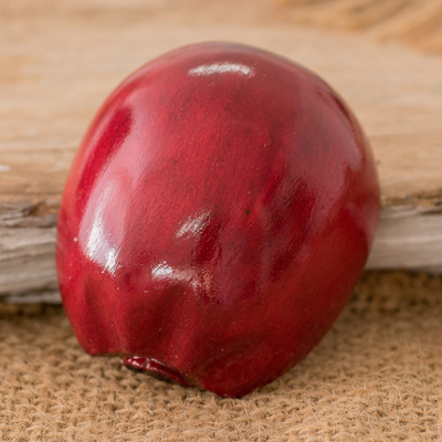 Holzmagnet - Roter Apfelmagnet aus Holz, handgeschnitzt und bemalt in Guatemala