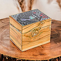 Deko-Box aus Holz, „Mosaically Charming“ – Deko-Box aus Mosaik-Teakholz mit Kolibri-Motiv