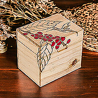 Deko-Box aus Holz, „Kolibri-Spuren“ – Deko-Box aus Kiefernholz mit geschnitzten Früchten und Kolibri-Motiven