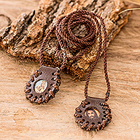 Handgefertigte Halskette mit doppeltem Anhänger, „Pfad der Hoffnung“ – inspirierende religiöse Halskette mit rundem Doppelanhänger