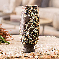 Deko-Akzent aus getrocknetem Kürbis, „Karibische Blumen“ – handgearbeiteter Deko-Akzent aus getrocknetem Kürbis mit tropischen Blumen