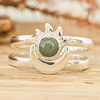 Anillos apilables de jade, 'Eclipse on the Sun' (conjunto de 2) - Anillos apilables de jade natural pulido con temática solar (conjunto de 2)
