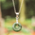 Halskette mit Jade-Anhänger - Moderne, runde, natürliche, hellgrüne Jade-Anhänger-Halskette