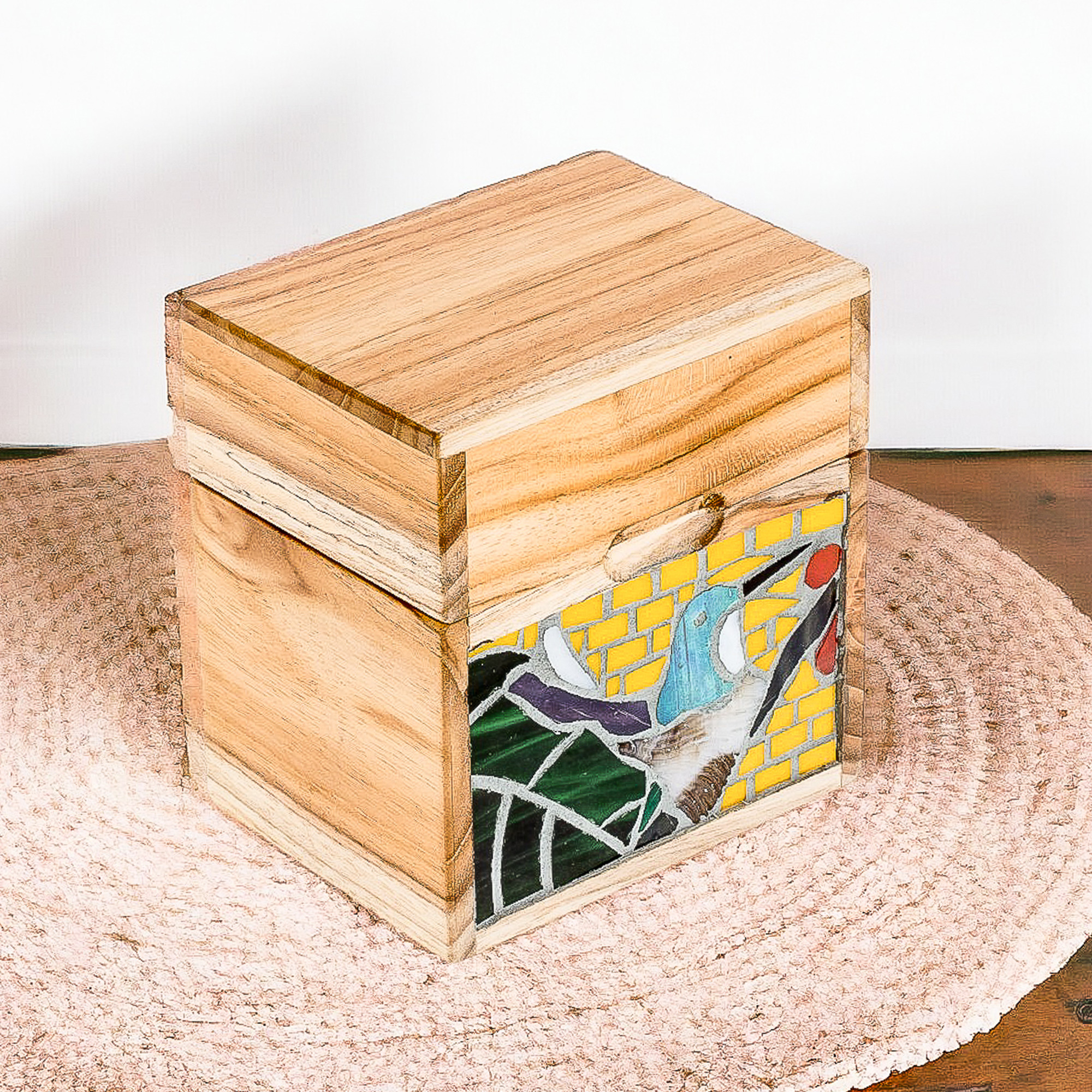 Caja Decorativa de Madera de Teca y Vidrio Mosaico Colibrí