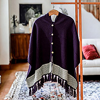 Poncho tejido a mano, 'Purple Zigzag' - Poncho tejido a mano con detalles en zigzag y borlas en morado