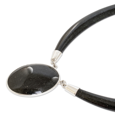 Halskette mit Jade-Anhänger - Halskette mit ovalem Anhänger aus Sterlingsilber und schwarzer Jade