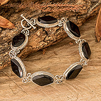 Jade-Gliederarmband, „Facettierte Ovale“ – Gliederarmband aus Sterlingsilber mit ovalen schwarzen Jadesteinen