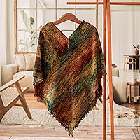 Poncho aus Baumwollmischung, „Forest Heart“ – handgewebter Poncho aus Baumwollmischung mit Fransen in warmen Farbtönen