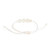 Pulsera colgante de macramé con cuentas de cristal - Brazalete de macrame con colgante con cuentas de cristal en tono blanco