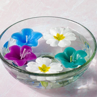 Soy wax floating candles, 'Nature's Glow' (set of 3) - Set of 3 Assorted Floating Flower Candles made in India