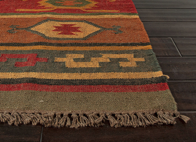 Flachgewebter Tribal-Teppich aus rot/gelber Jute, 'Mayem' - Flachgewebter Tribal-Teppich aus rot/gelber Jute
