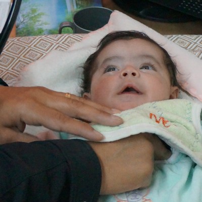Health checks for 10 Syrian children - Health checks for 10 Syrian children