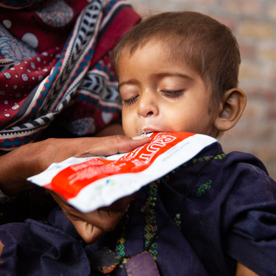 Emergency food pack - Emergency food supply for malnourished children
