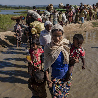 Emergency gift for Rohingya children - Emergency supplies to protect Rohingya children in danger