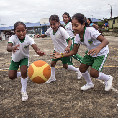 5 Basketballs for Children - 5 Basketballs for Children