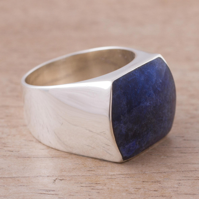 Sodalite domed ring, Clarity