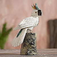 Onyx-Skulptur, „Weißer Kakadu“ – geschnitzte Onyx- und Jaspis-Skulptur, Kakadu-Vogelkunst