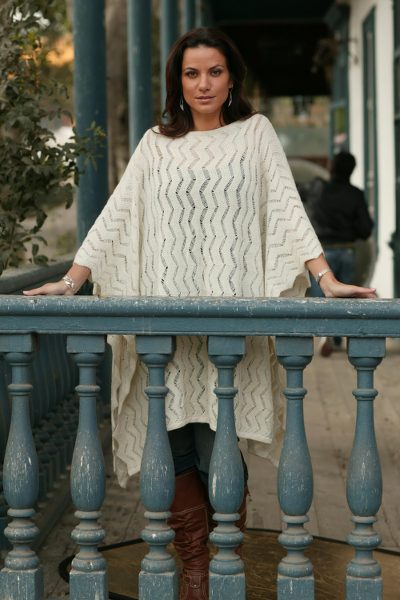 100% alpaca poncho, 'Snowdrift' - Alpaca Wool Poncho