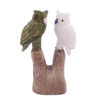 Serpentine and onyx sculpture, 'Curious Owls' - Serpentine and White Onyx Gemstone Sculpture