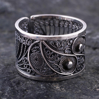 Silver filigree ring, 'Yin and Yang' - Handcrafted Oxidized Silver Filigree Ring