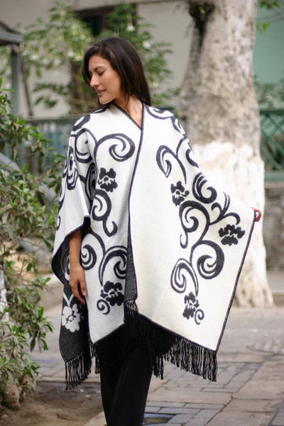Reversible alpaca blend ruana cloak, 'Silhouette' - Peruvian Floral Reversible White and Grey Wrap Ruana