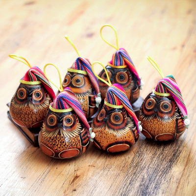 Mate gourd ornaments, 'Christmas Owls' (set of 6) - Christmas Mate Gourd Bird Ornament (Set of 6)