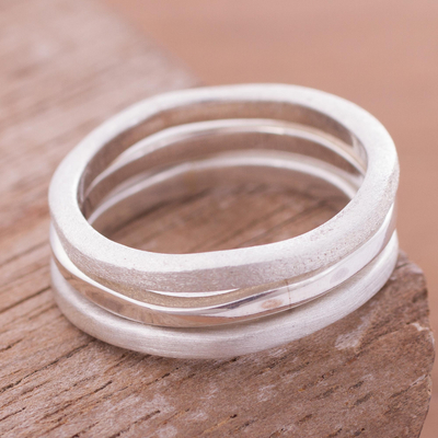 Sterling silver band rings, 'Sea Dance' (set of 3) - Peruvian Fine Silver Stacking Rings (Set of 3)