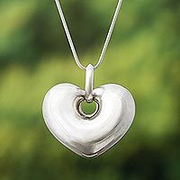 Collar de corazón de plata de ley, 'Lleno de amor' - Collar de corazón de plata de ley peruano hecho a mano 