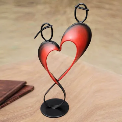 Steel and cotton statuette, 'Lassos of Love' - Heart Shaped Metal Sculpture from Peru