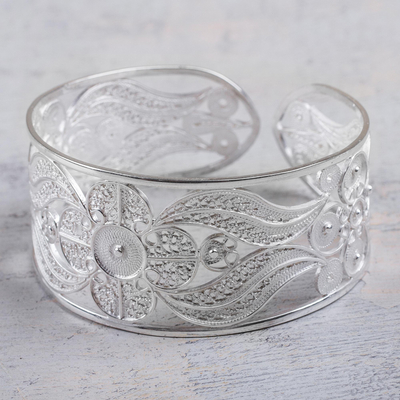 Silver filigree cuff bracelet, 'Snow Blossom' - Womens Sterling Silver Filigree Artisan Cuff Bracelet