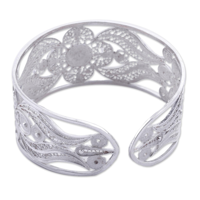 Silver filigree cuff bracelet, 'Snow Bloom' - Hand Made Floral Fine Silver Filigree Bracelet