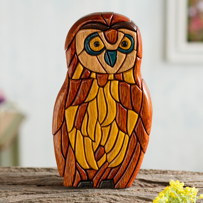 Ishpingo statuette, 'Wise Owl' - Peruvian Hand Carved Owl Sculpture