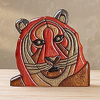 Wood sculpture, Majestic Tiger