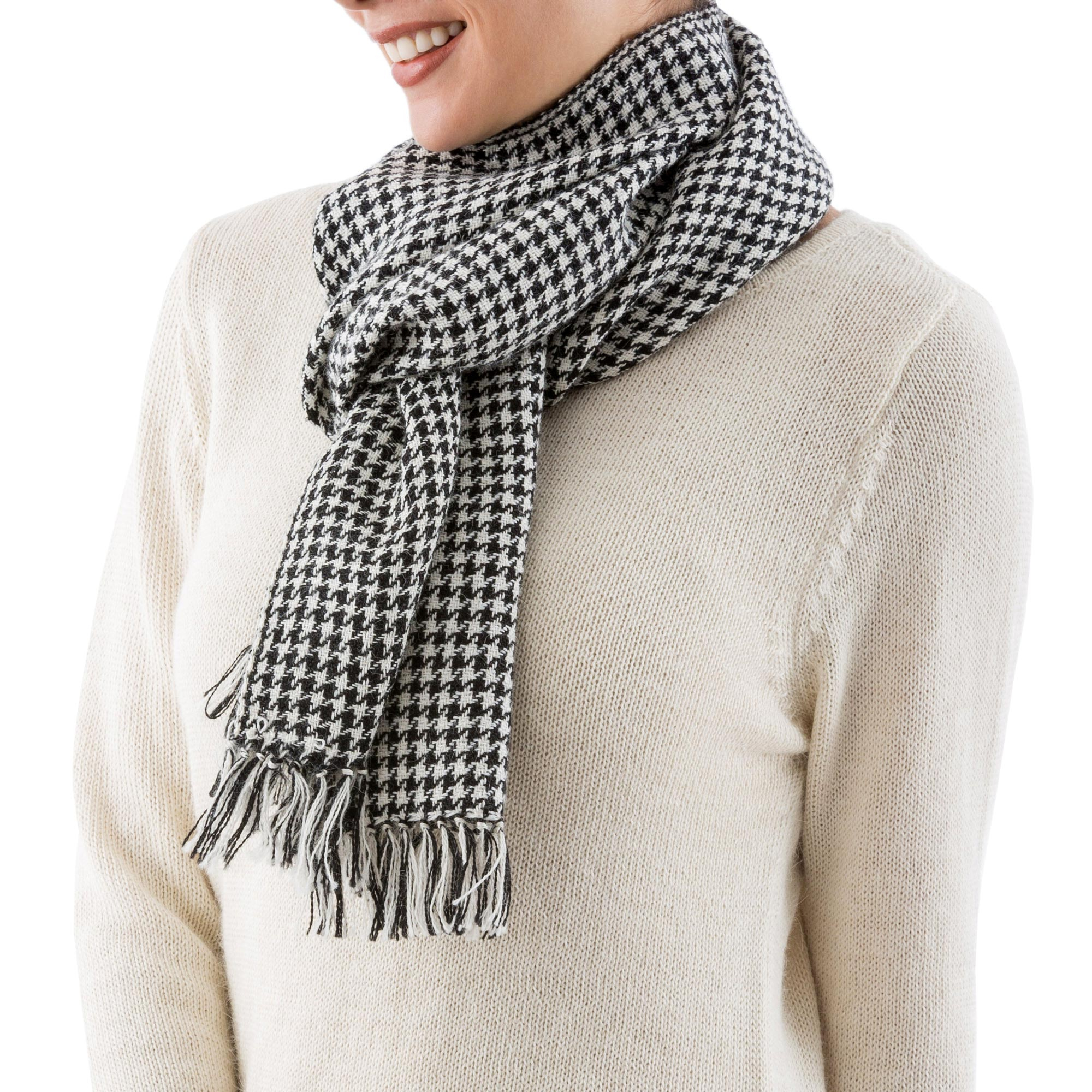 100% alpaca scarf - Black and White | NOVICA