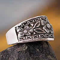 Silver flower ring, 'Sunflowers' - Silver Band Ring