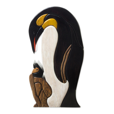 Escultura en madera - Escultura de madera de pingüino Ishpingo tallada de Perú