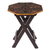 Mesa plegable Mohena de madera y piel. - Mesa plegable de madera de cuero con temática de animales peruanos. 
