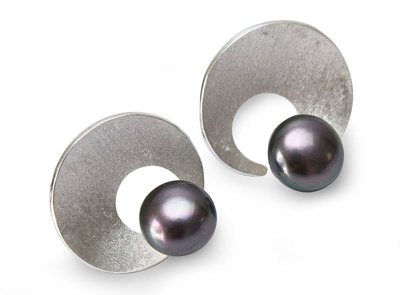 Cultured pearl button earrings, 'Pearl Moons' - Gray Pearl .925 Silver Peruvian Button Earrings