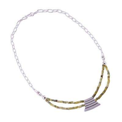 Halskette mit Serpentinenanhänger - Handgefertigte Halskette mit Anhänger aus Serpentin und Silber