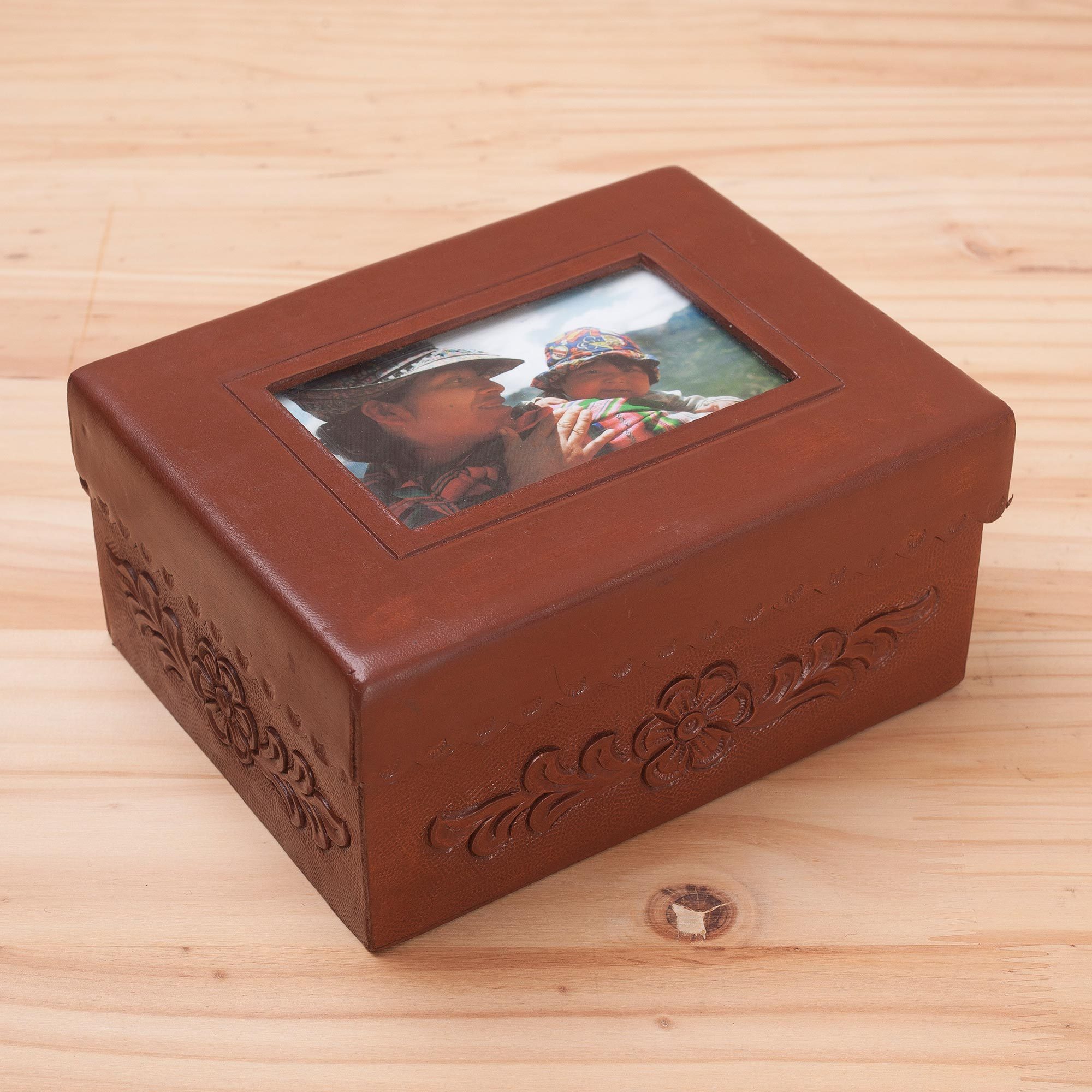 Leather And Mohena Wood Jewelry Box With Photo Frame Lid Sweet Leather And Mohena Wood Jewelry Box With Photo Frame Lid Sweet Memories