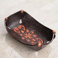 Leather catchall, 'Caramel Pyramid Tattoo' - Leather centrepiece in Caramel Brown Artisan Crafted in Peru